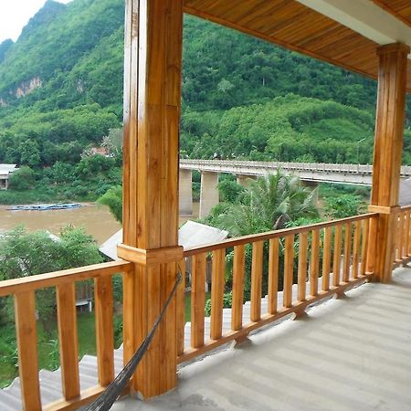 Vongmany Guesthouse Nong Khiaw Bagian luar foto