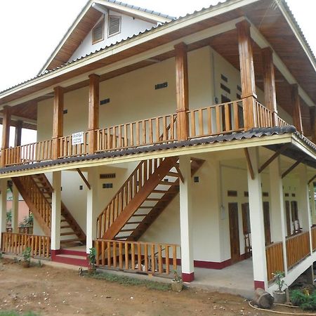 Vongmany Guesthouse Nong Khiaw Bagian luar foto