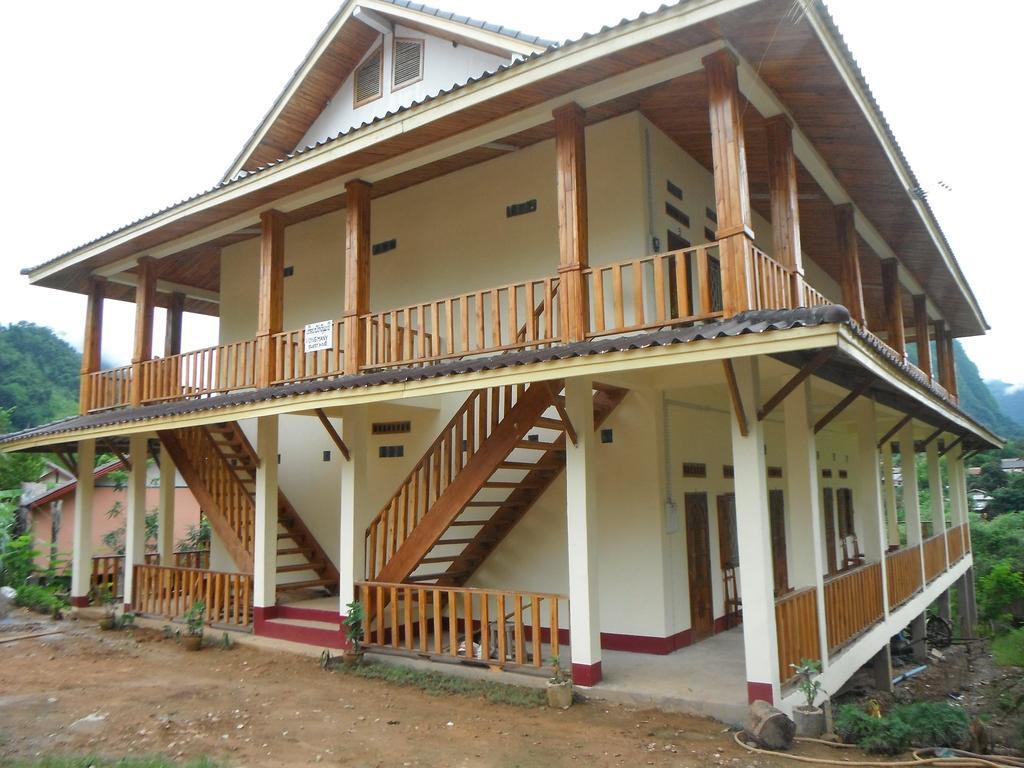Vongmany Guesthouse Nong Khiaw Bagian luar foto